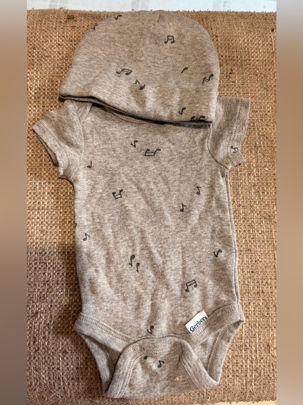 Gerber Heather Gray Musical Note Infant Bodysuit with Hat